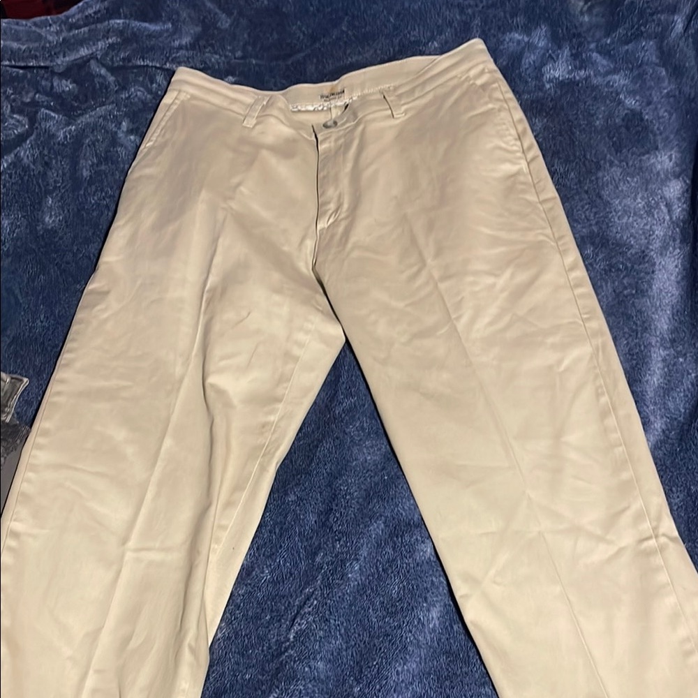 Lee Cream Chinos Classic Straight-Leg
